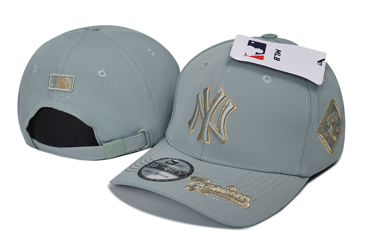 MLB New York Yankees Gold Embroidered Baseball Cap | Premium 39THIRTY Unisex Strapback